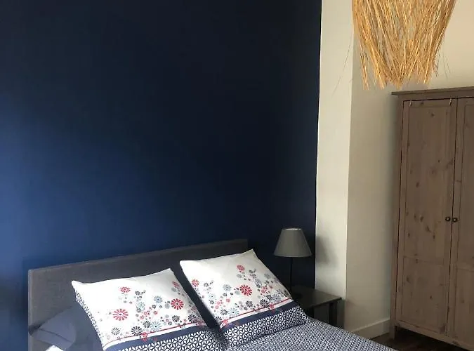 L'aiguillon, Bel Hyper-centre 브레스트